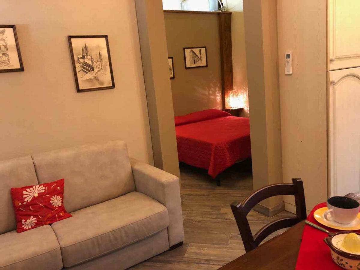 Lovely Apartments Barra Di Ferro Centro Storico 쿠네오 외부 사진