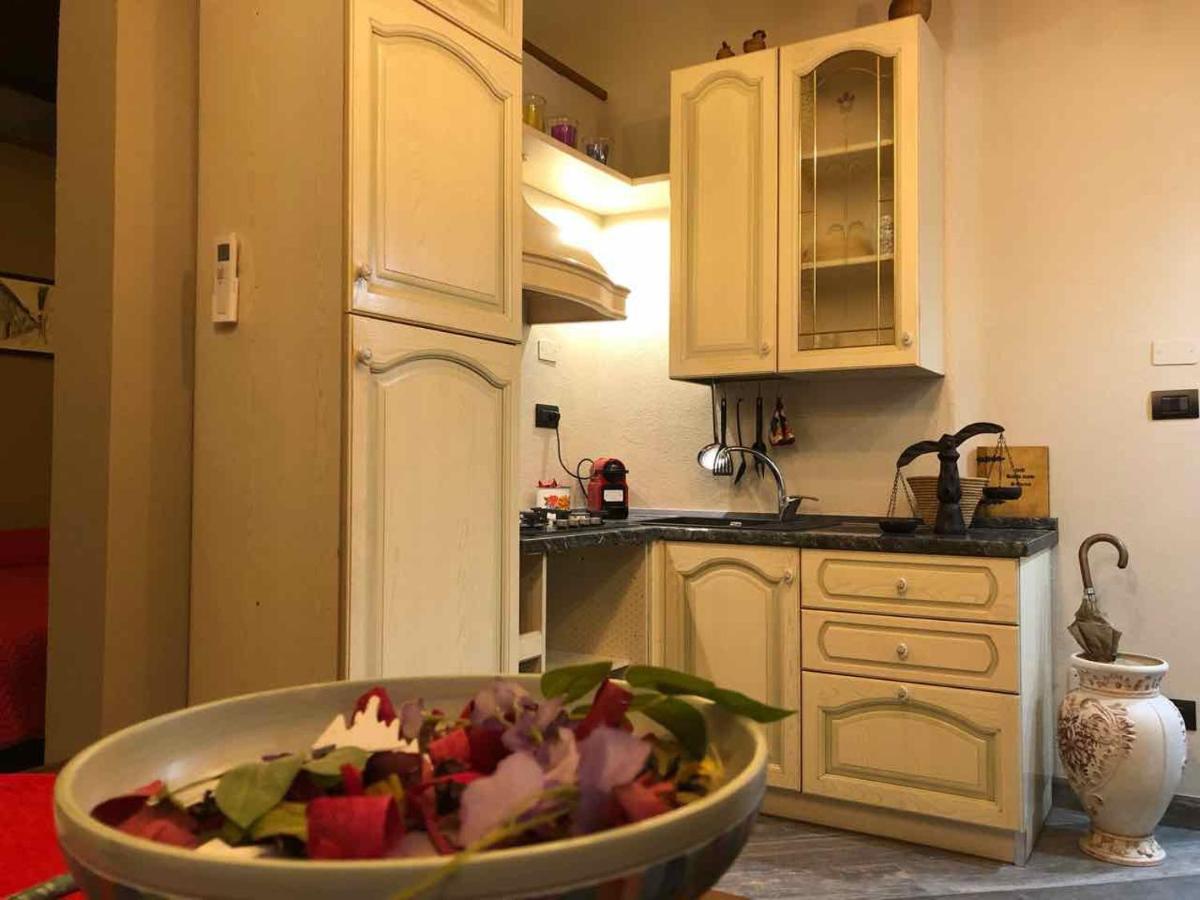 Lovely Apartments Barra Di Ferro Centro Storico 쿠네오 외부 사진
